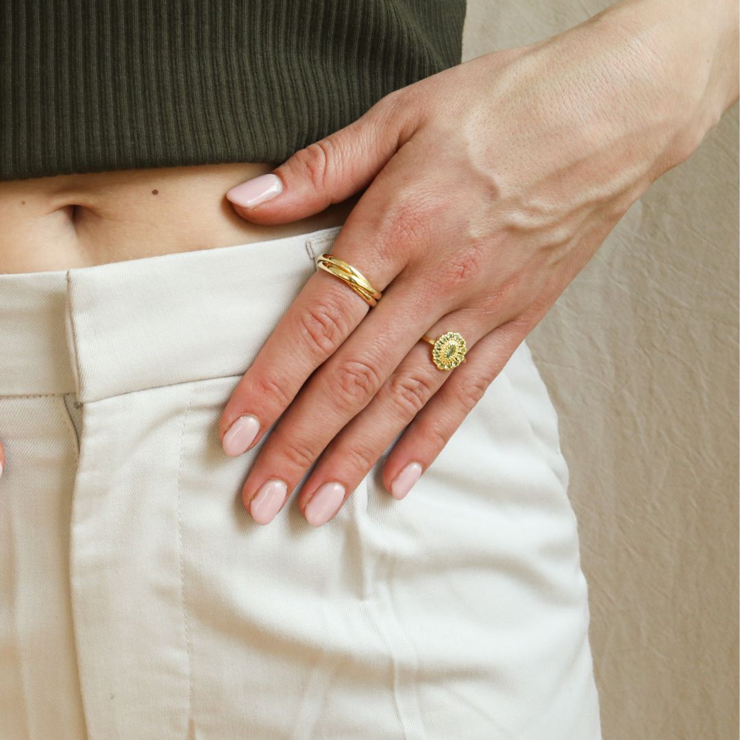 Kae Peridot Flower ring